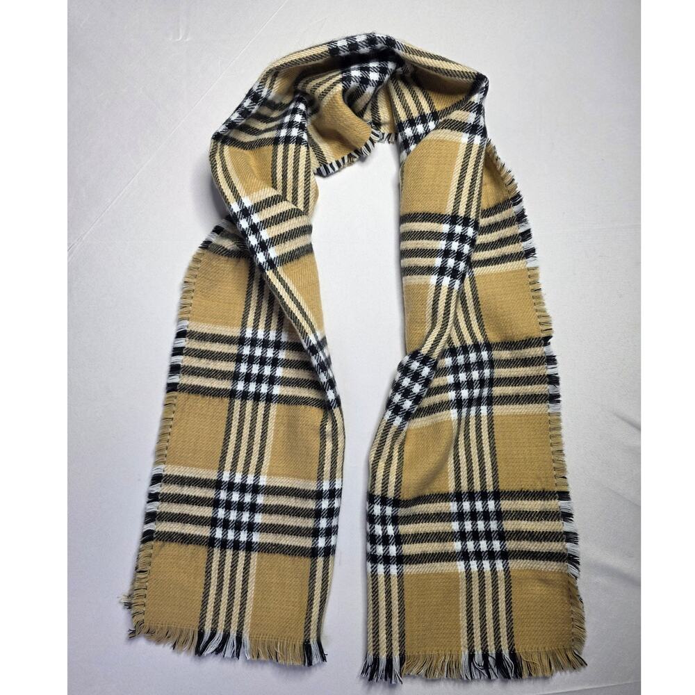 NYC reversible blanket scarf dual-pattern design with a traditional plaid design